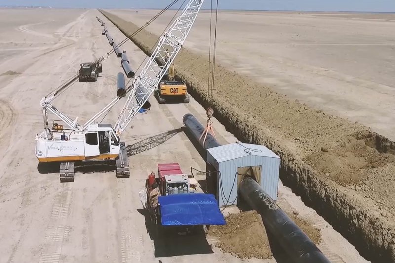 Hacıqabul rayonunda yeni qaz xəttinin çəkilməsi davam edir